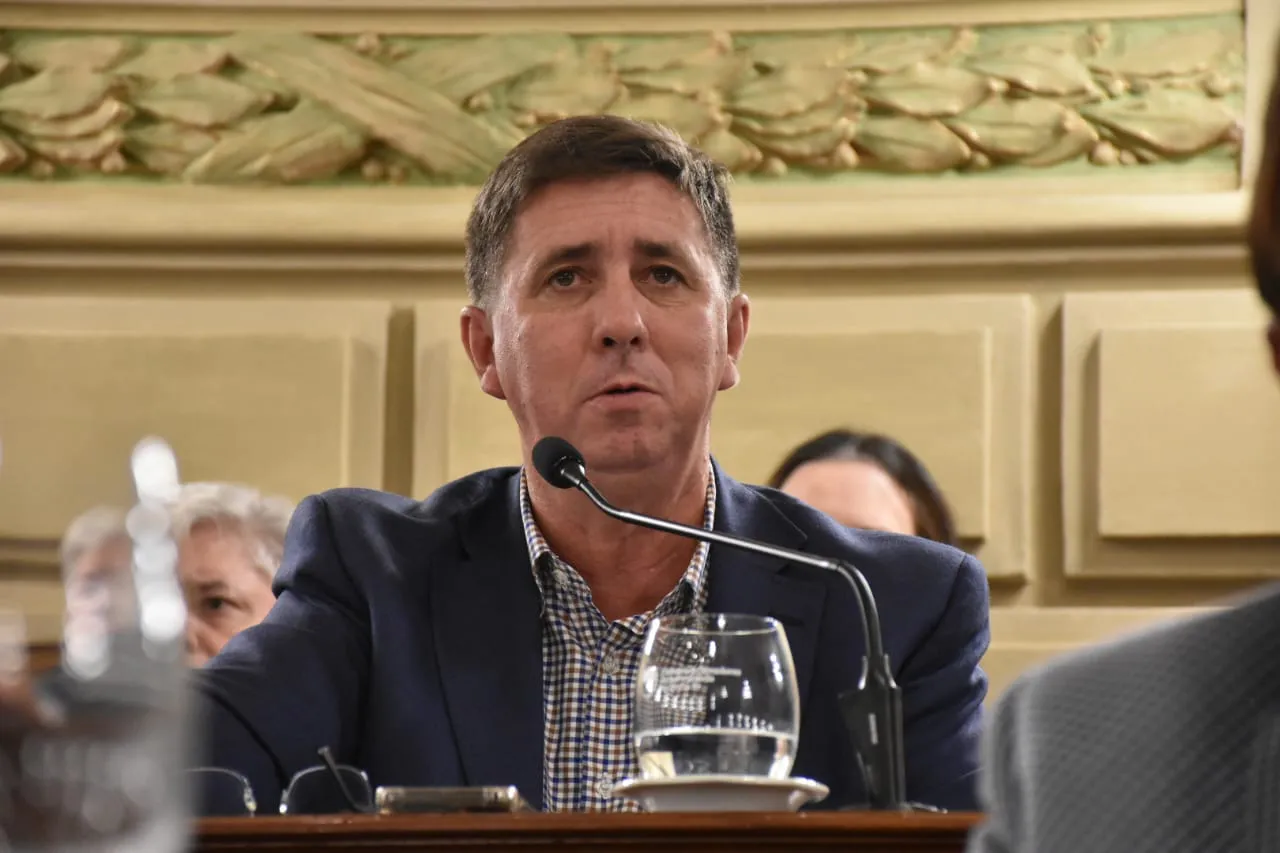 d49c8688-17f3-4ab1-bc64-8942c9265348