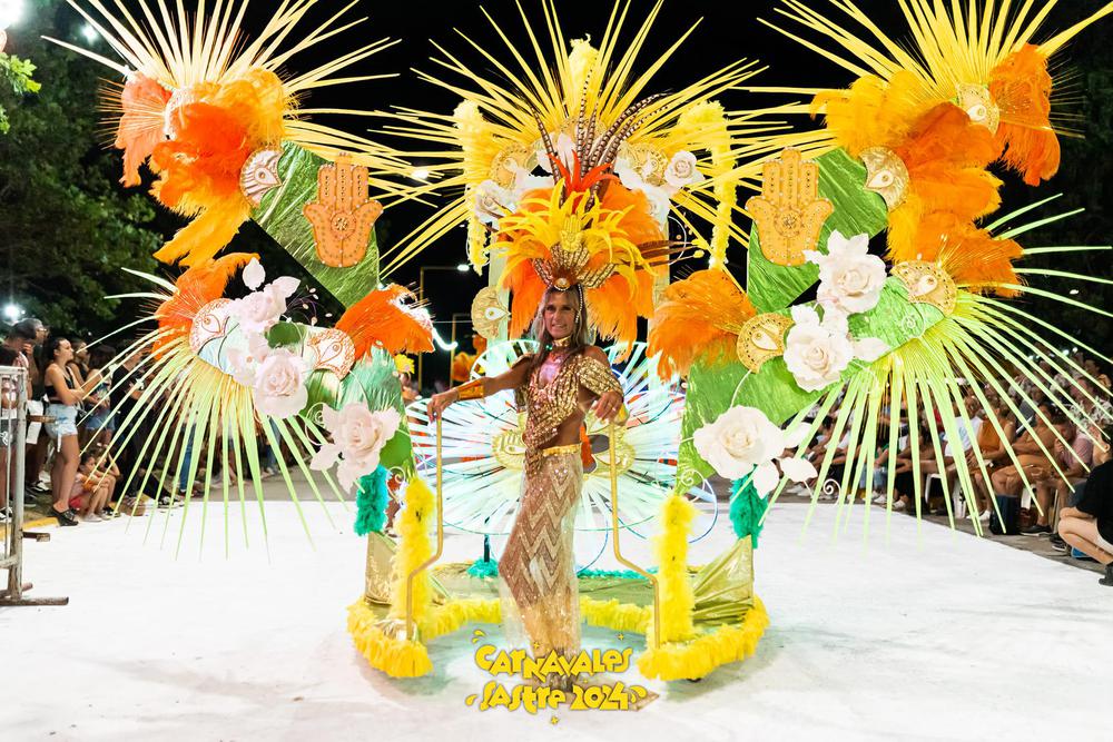 427823434_903315348464577_4032030050011834969_n