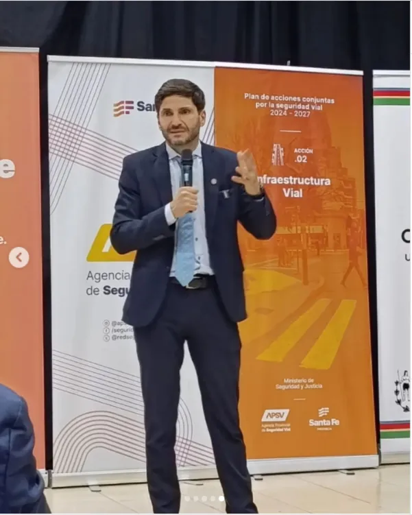 San Vicente Ciudad _ 🔶 PROGRAMA DE INFRAESTRUCTURA PARA LA SEGURIDAD VIAL EN GOBIERNOS LOCALES 🚧 El objetivo es impulsar el rediseño y renovación del espacio… _ Instagram - Google Chrome 19_10_2024 18_35_50