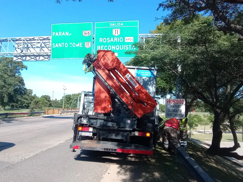 RN 11 - PUENTE CARRETERO - REFUERZO CARTELERIA POR RESTRICCION TRANSPORT...