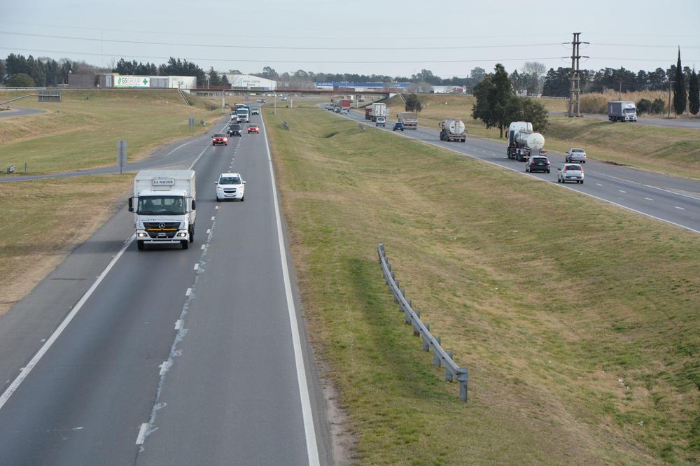 RN 9 - AUT ROS-BSAS - FIRMA CONTRATO TERCER CARRIL - TRAMO ENSANCHE CALZ...