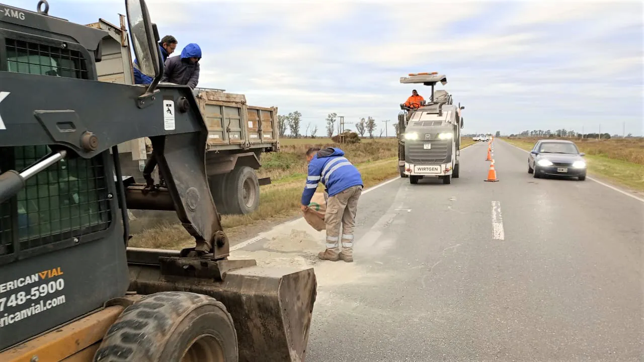 RN 11 - VIALIDAD NACIONAL CONTINUA LAS MEJORAS DESDE GOBERNADOR CRESPO H... (2)