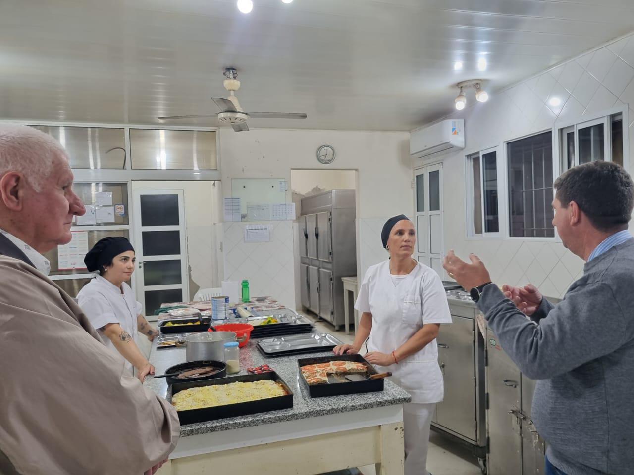 21d894da-4bfe-4613-8b07-aec880982c5a