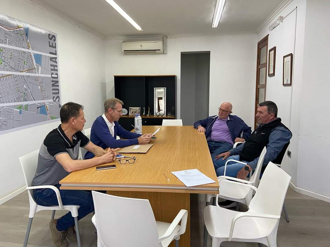 7d89558d-7558-4334-b71e-e99d5b512589