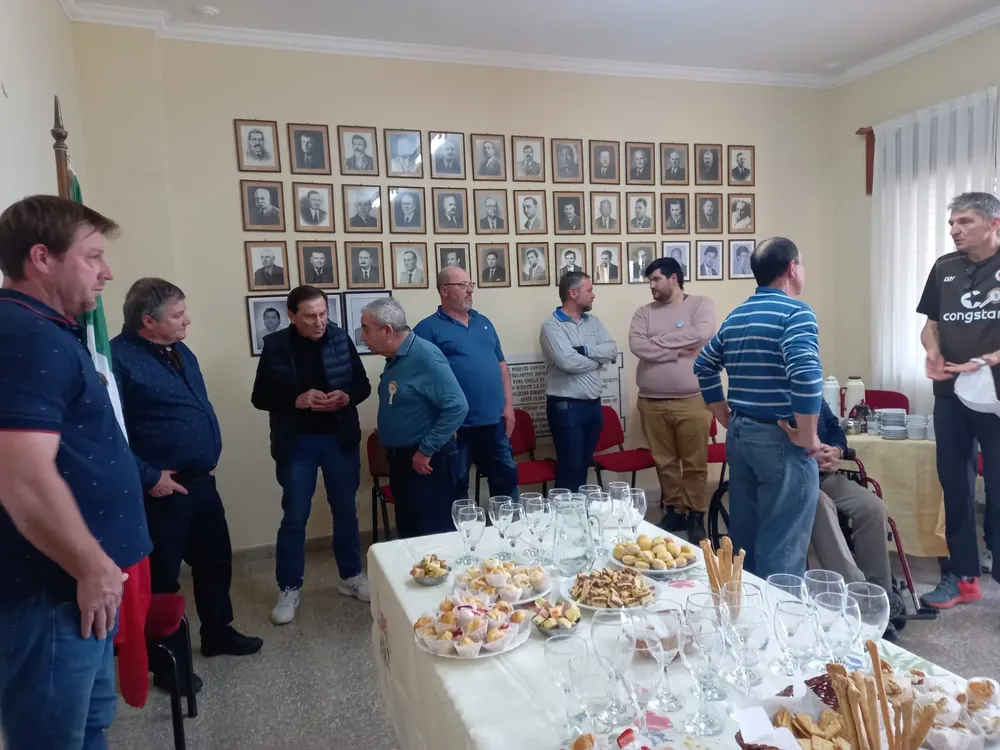 455694894_889358573220971_1359494165515646439_n