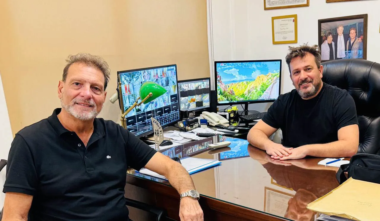 2e09736b-30cf-414e-96e2-5ac3a9017316