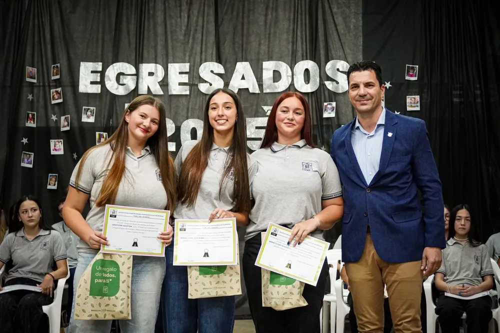 WhatsApp Image 2025-12-09 at 14.44.18