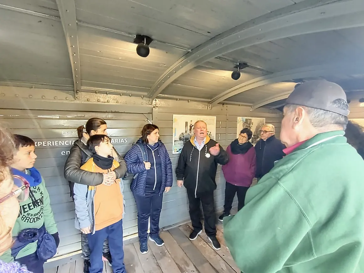 José Barbero - Anfitriones