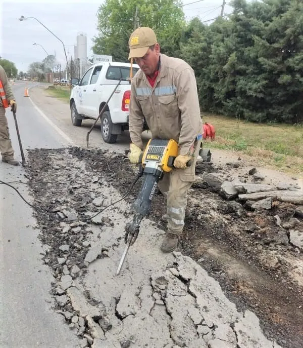 RN 11 - BACHEO TRANSITABILIDAD EN SAUCE VIEJO - 25-9-24 (1)