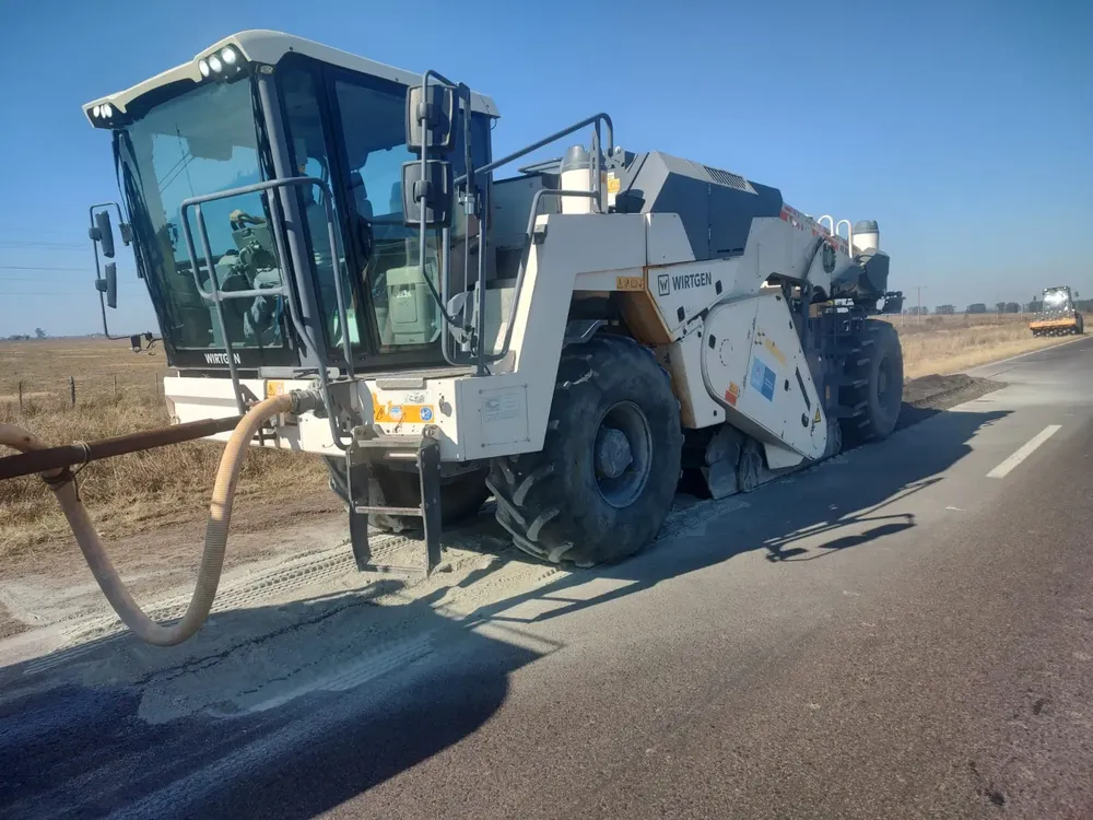 RN 11 - BACHEO CON RECICLADO AL NORTE DE GOBERNADOR CRESP - 25-7-24 (3)....
