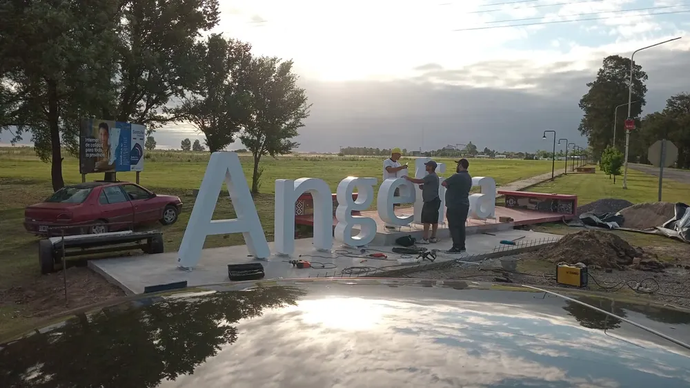 469521420_972992731532203_2050380729312448646_n