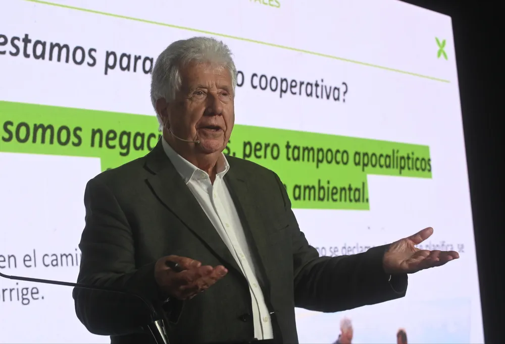HÉCTOR CATTENA (2)