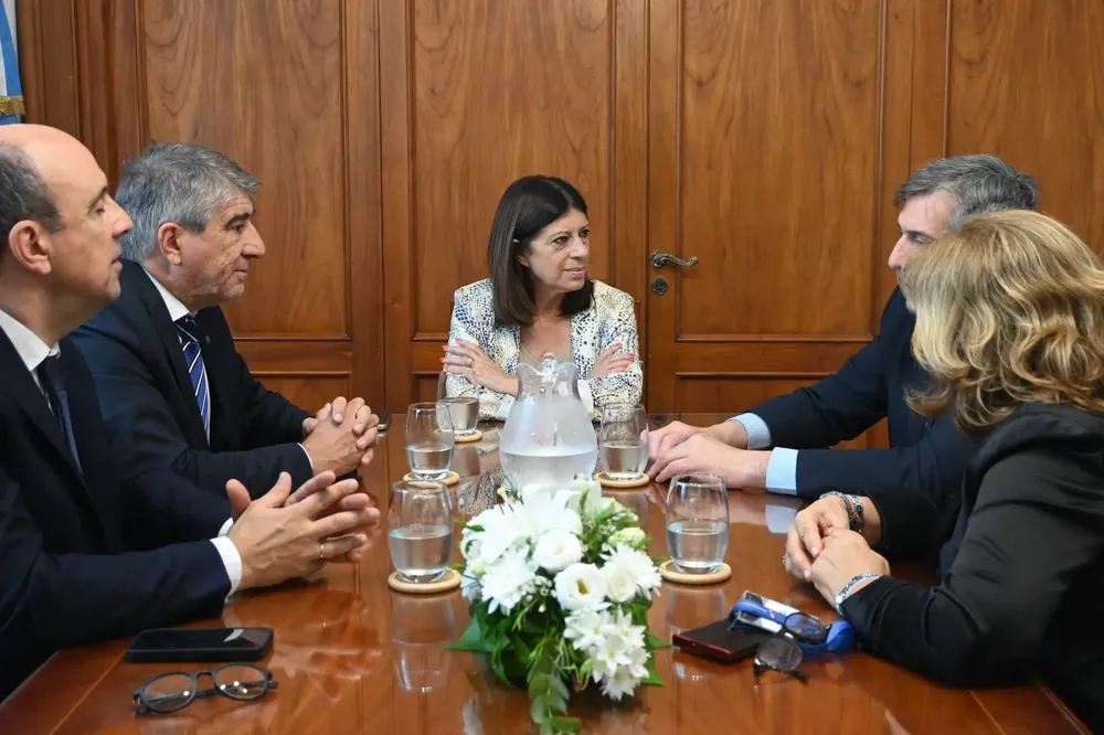 802e2845-f2c6-47c8-8350-578fdab673f9