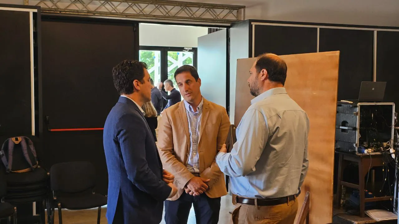 WhatsApp Image 2025-11-14 at 13.22.24 (1)