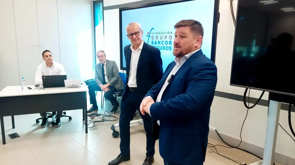 425007df-1025-42e1-8272-9b77aa621dd6