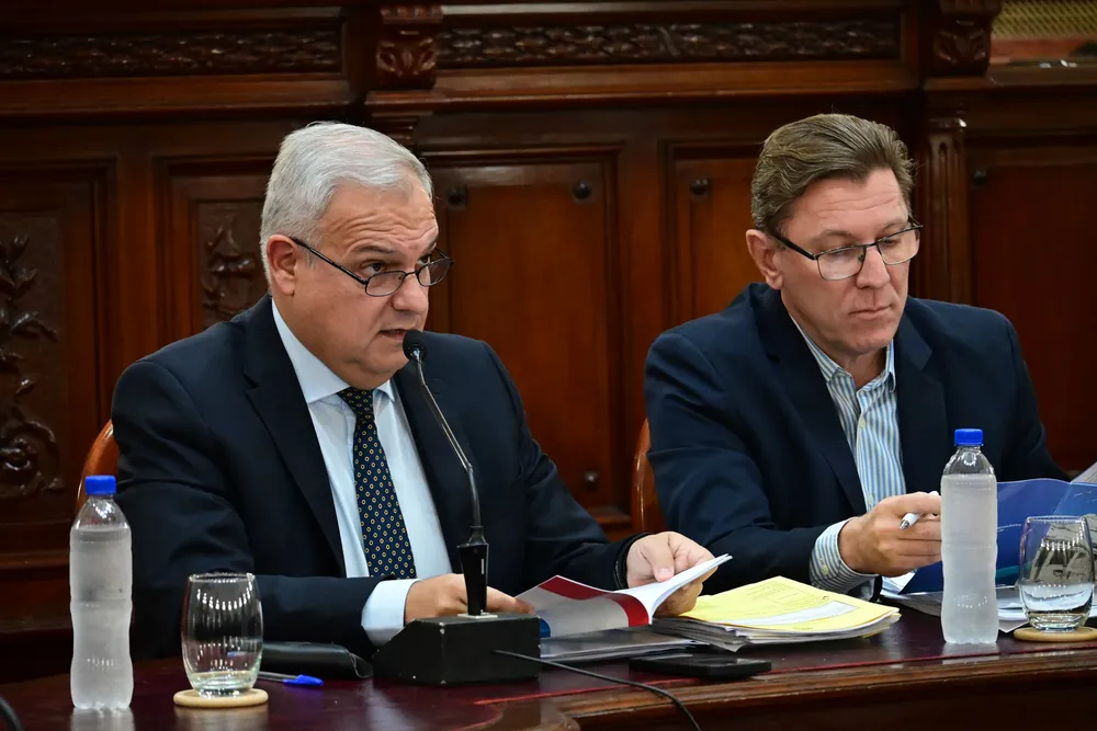 1fc3cdf6-4b04-4702-bfc9-d9ed6de26809