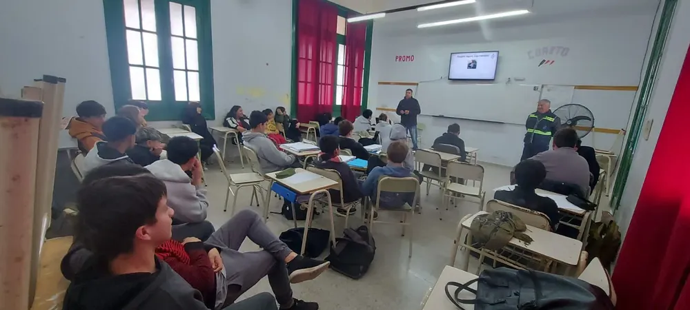 WhatsApp Image 2025-09-15 at 16.08.12