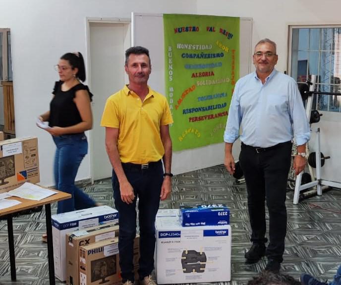 Entrega impresora calvo