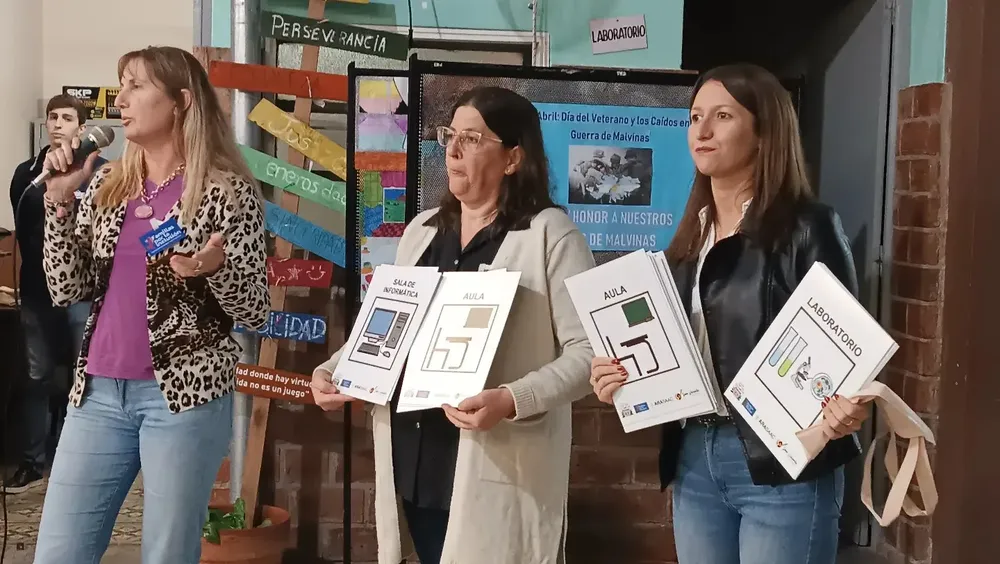 435691149_872781558221962_8781997483166215025_n