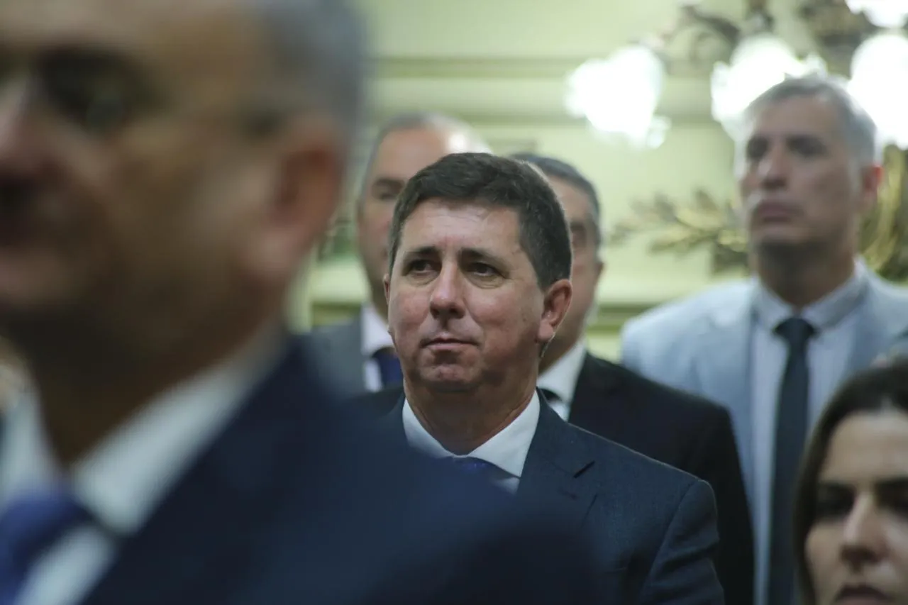 dcc2456e-89a3-468b-893a-b0b6dbbfe98f (1)