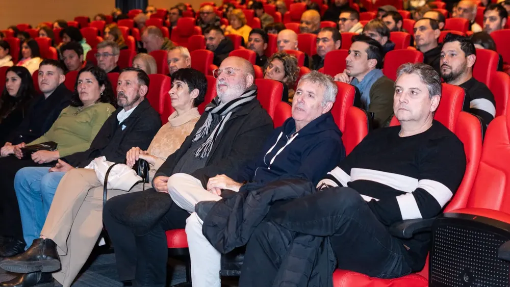 360e12bf-ff27-4f4a-bd3a-b843c9f18894