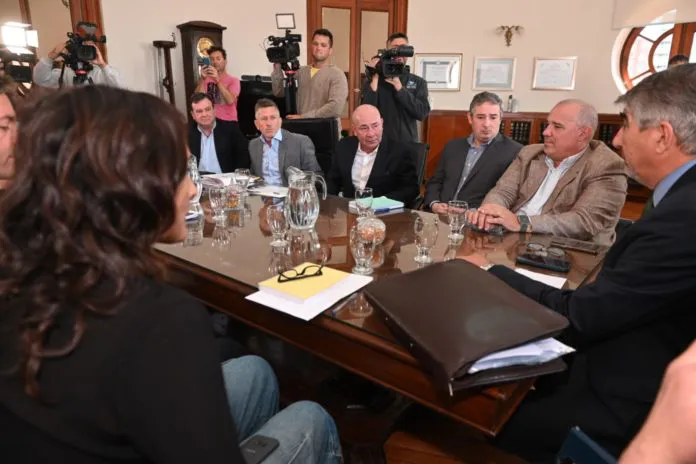 Paritaria-3-10-24a-696x464