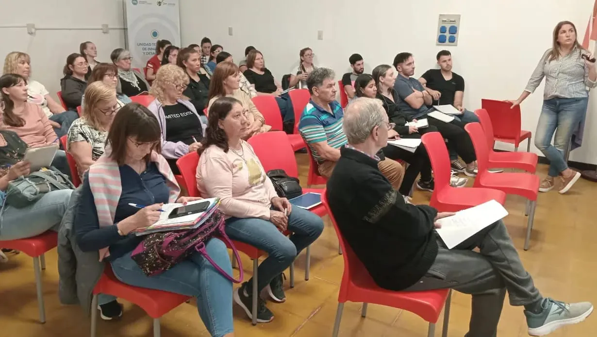 25c1f764-e854-4f9d-aa2f-75d273db1d4c