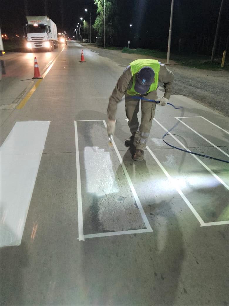 RN 11 - DEMARCACION HORIZONTAL EN TIMBUES - 12-4-23 (4)