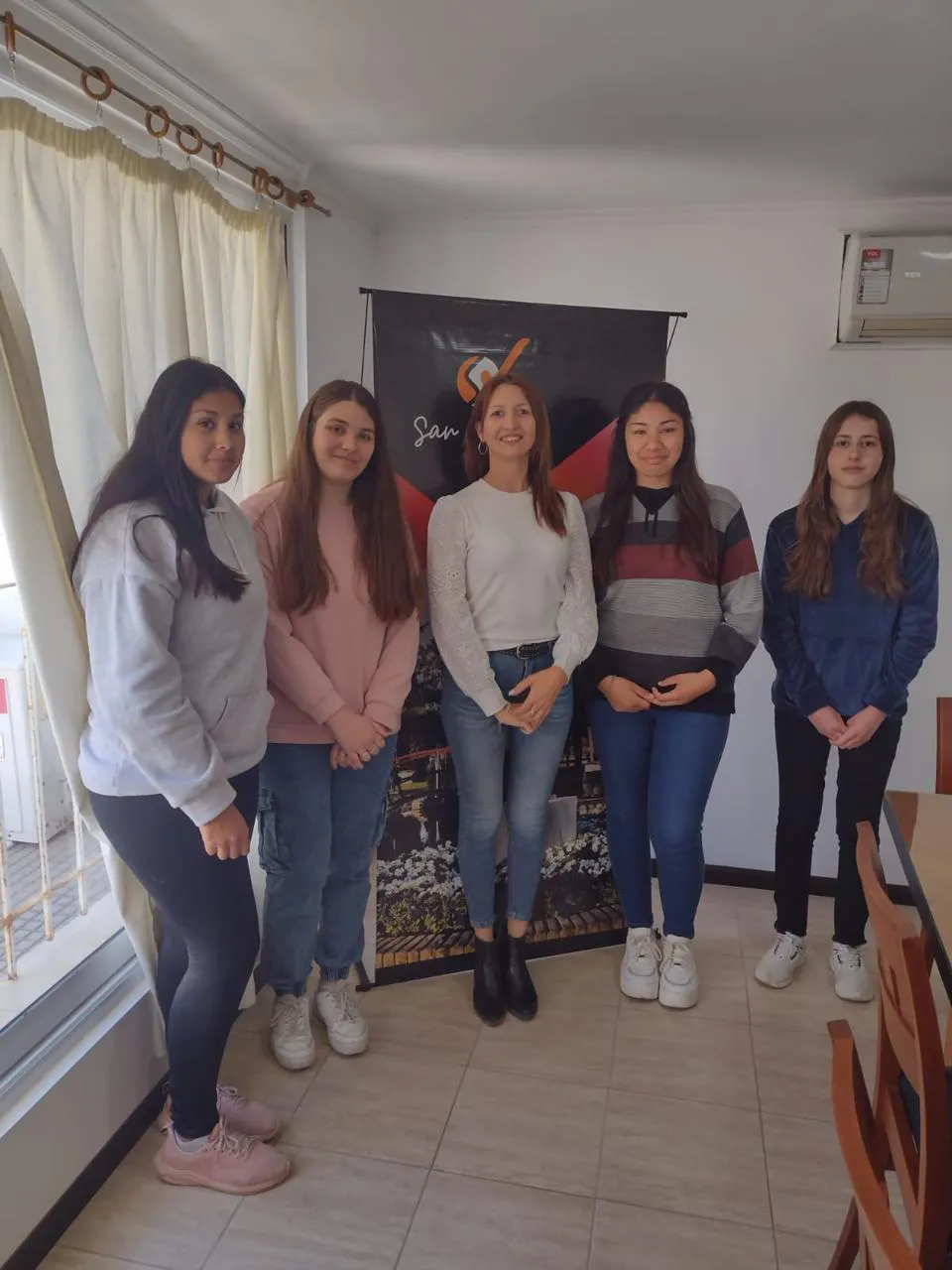 813a3534-fa3f-44ed-b77d-10e04d6b0713