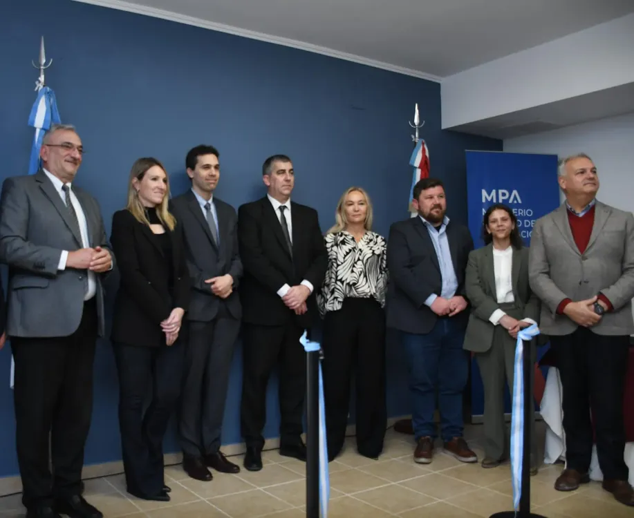 1b1bc537-677d-455d-ad82-1d4927c0585e