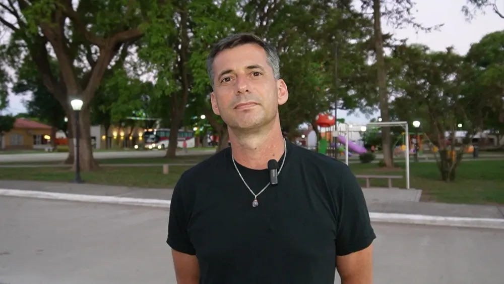 ceca135b-d0f5-4e26-adc0-7275b07c283c