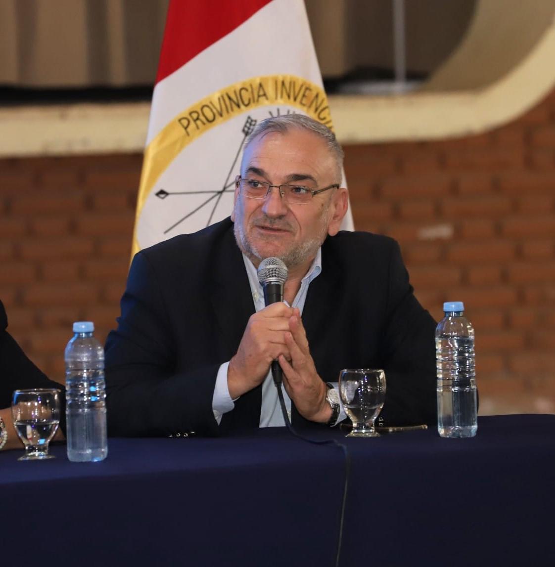 Alcides Calvo1