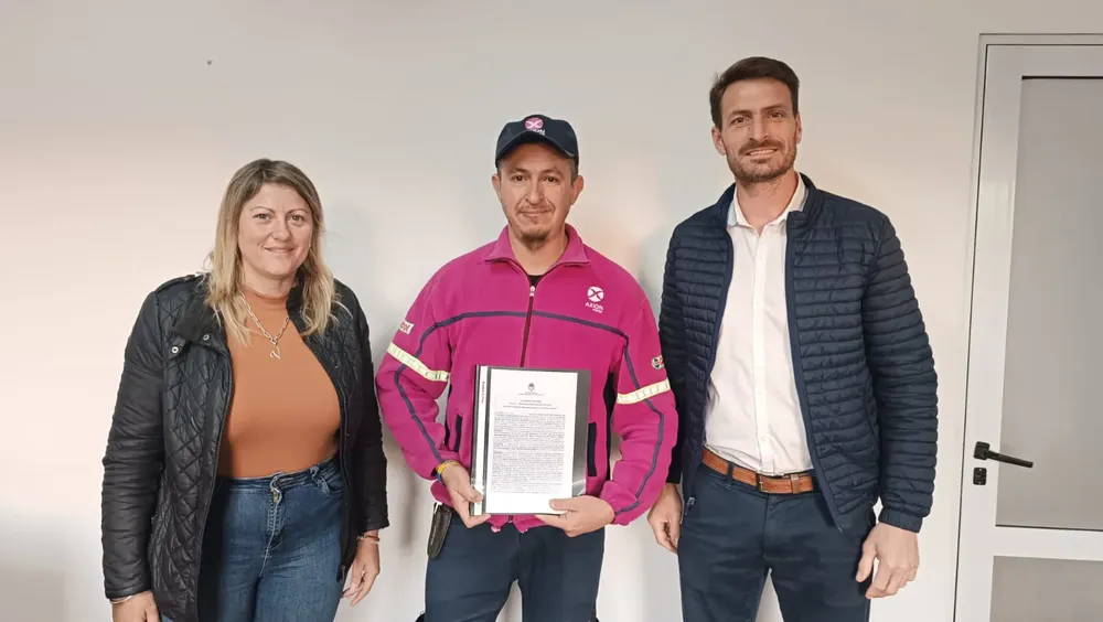 cf83f40c-f1f8-4916-be1b-f0e7e31d6e34