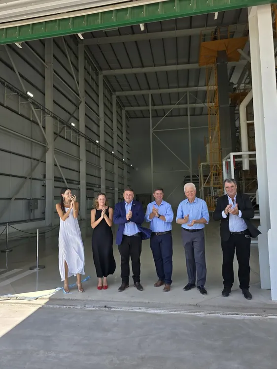 0045ac4d-56f7-4e96-833d-c2750fba7443