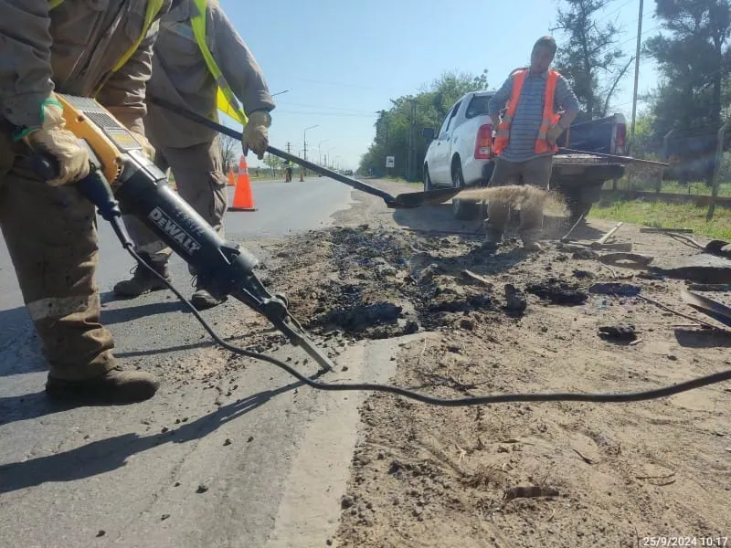 RN 11 - BACHEO TRANSITABILIDAD EN SAUCE VIEJO - 25-9-24 (3)