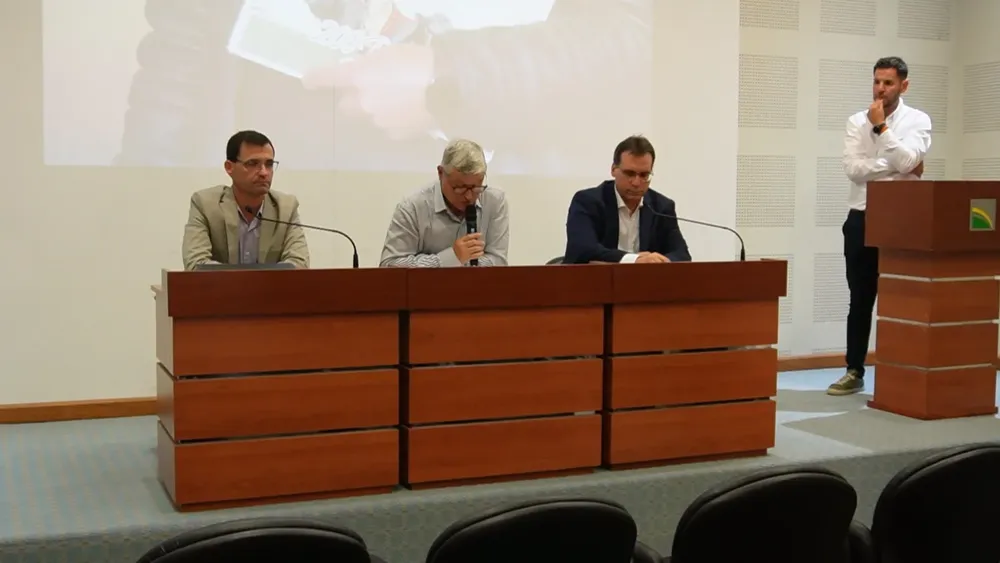 5df62d74-46ee-4ce0-aa19-fde53a3e8725