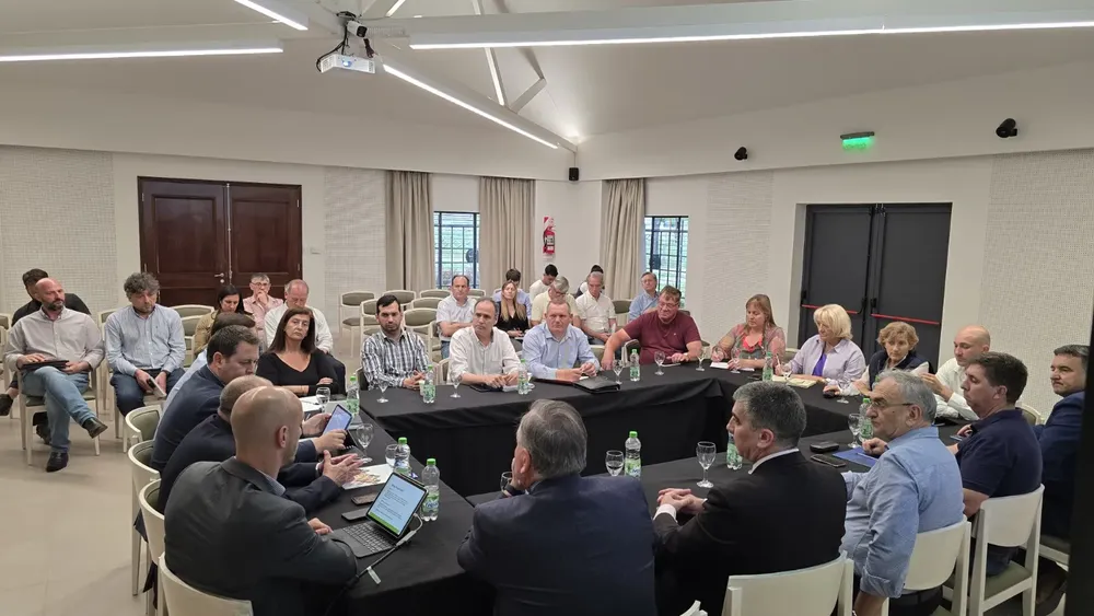 6454548d-e08d-4214-aab9-61855d86e021