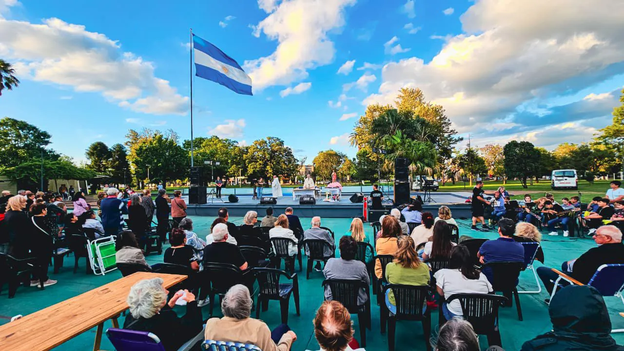 WhatsApp Image 2025-11-17 at 08.20.38